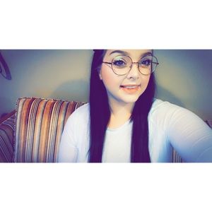 Meet your Posher, Brianna